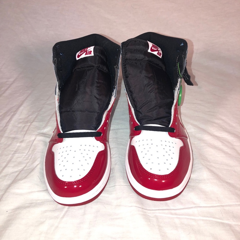 Jordan 1 Retro High Fearless UNC Chicago - Picture 2 of 8